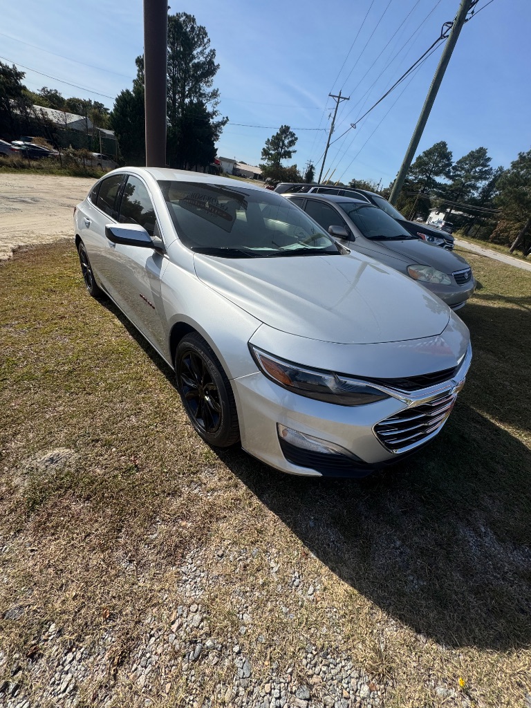 2020 Chevrolet Malibu - $12,000