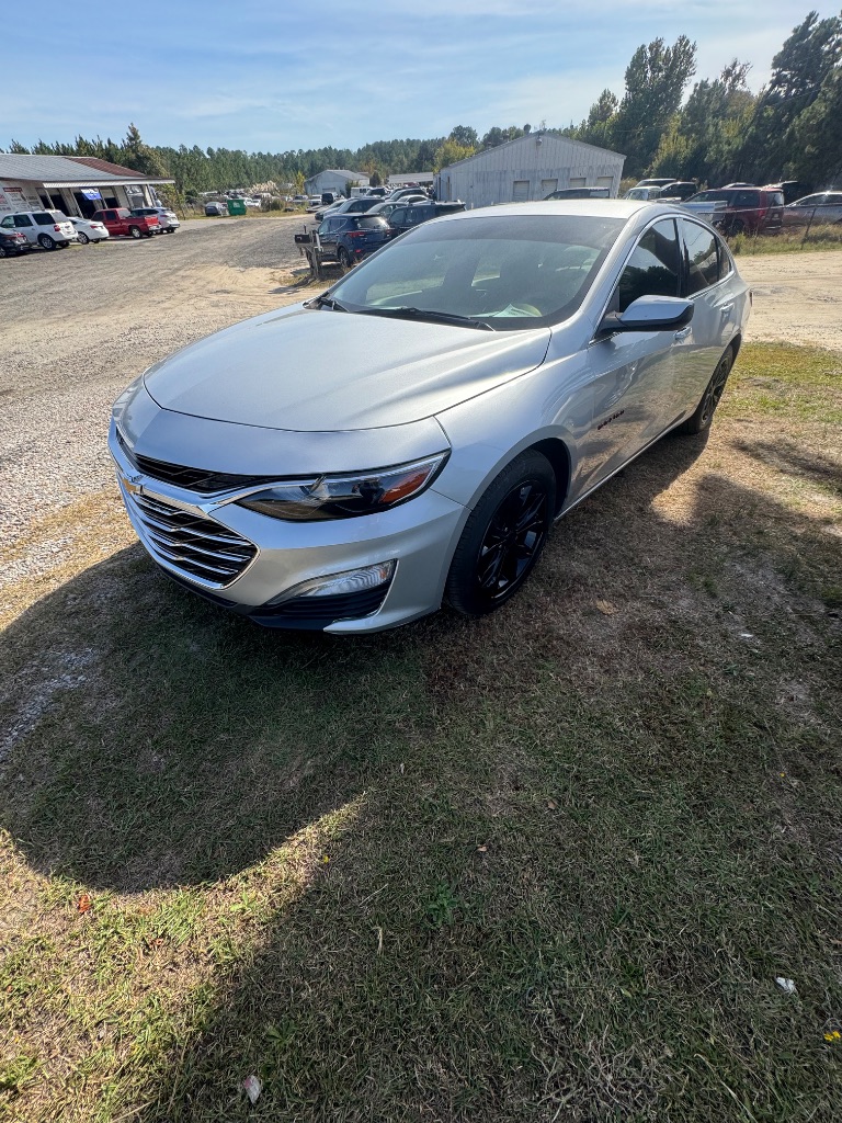 2020 Chevrolet Malibu - $12,000