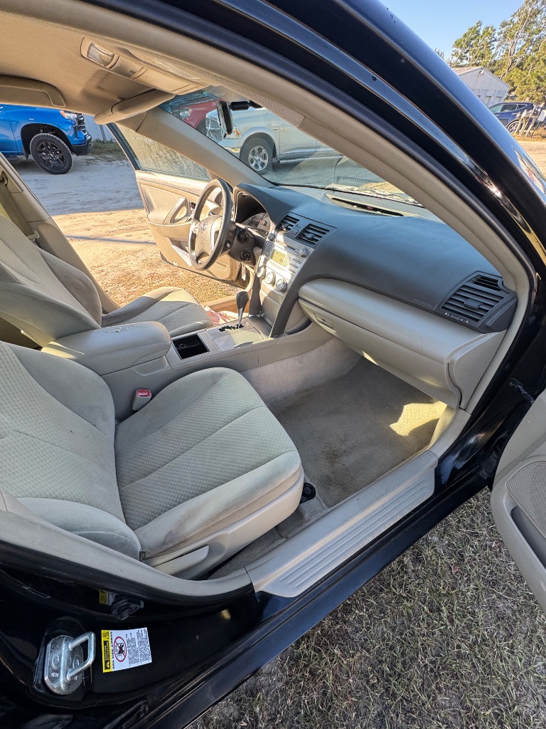 2009 Toyota Camry - $5,500