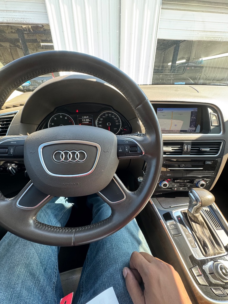 2015 Audi Q5 - $8,500