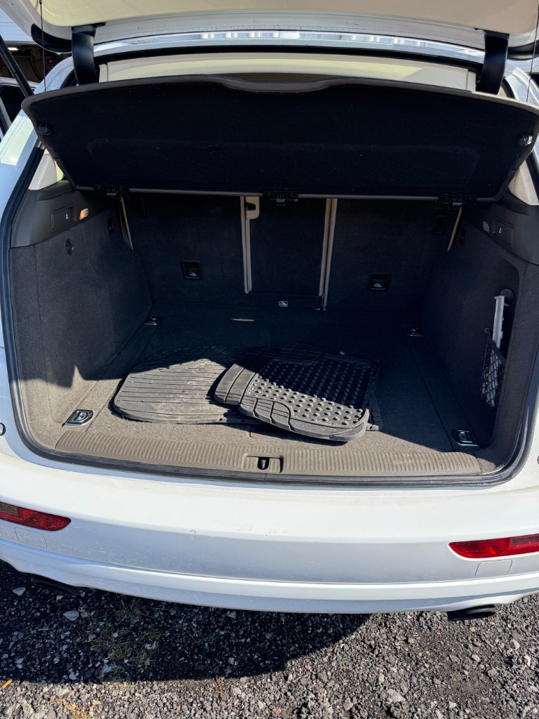 2015 Audi Q5 - $8,500