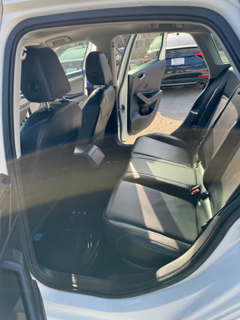 2019 Volkswagen Jetta SEL photo