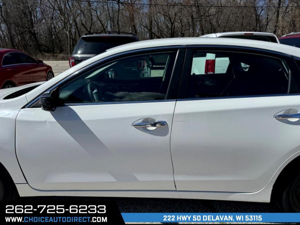 2015 Nissan Altima photo
