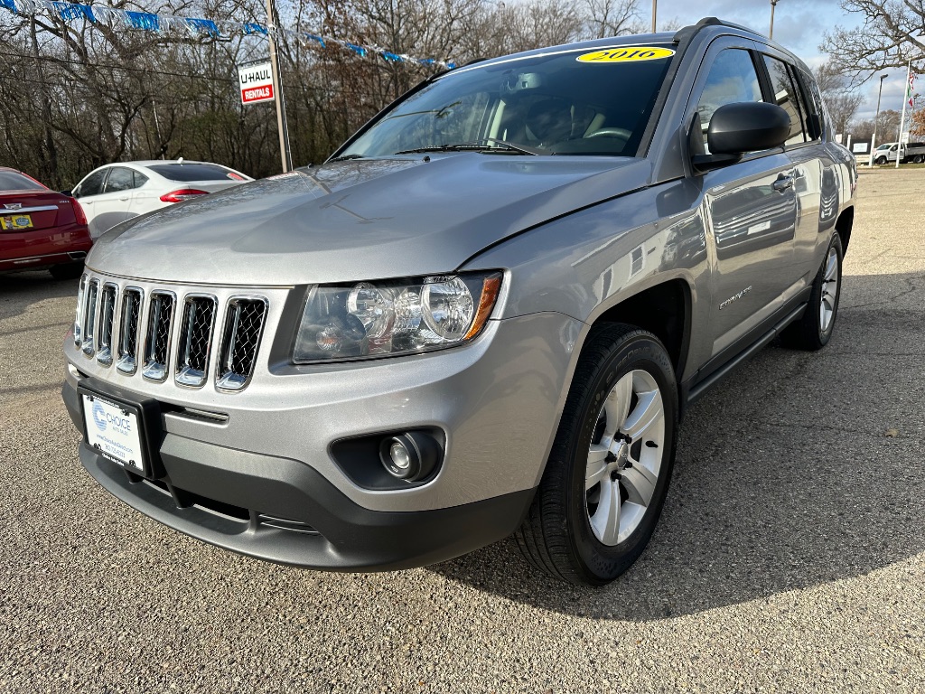 2016 Jeep Compass Sport photo