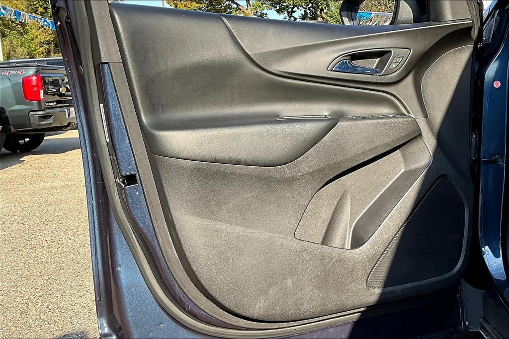2018 Chevrolet Equinox LT photo
