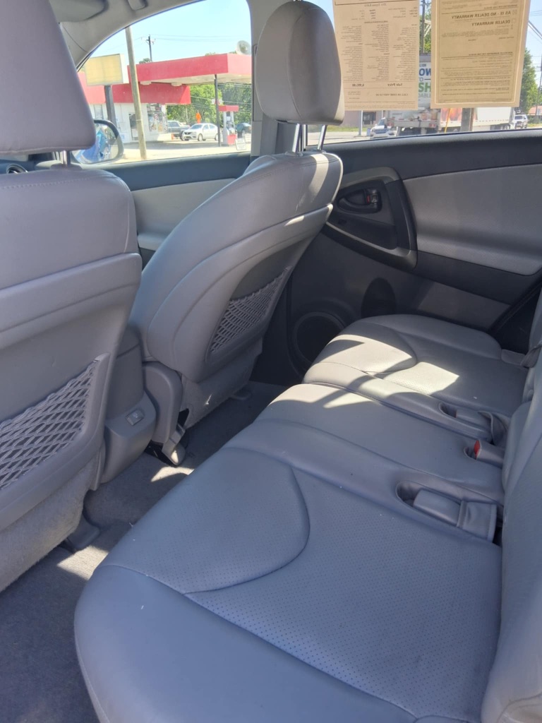 2011 Toyota RAV4 Limited photo