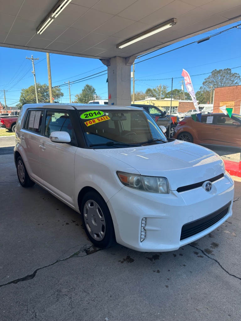 2014 Scion xB photo