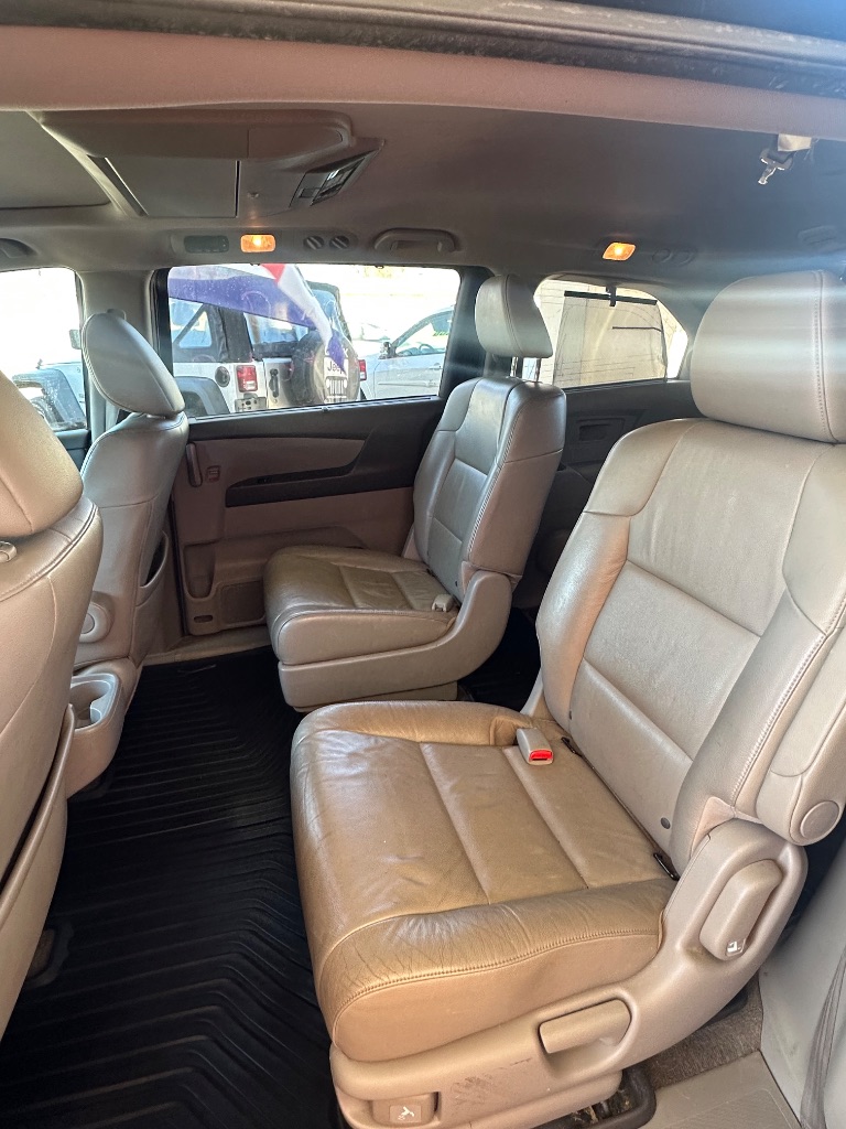 2012 Honda Odyssey Touring photo