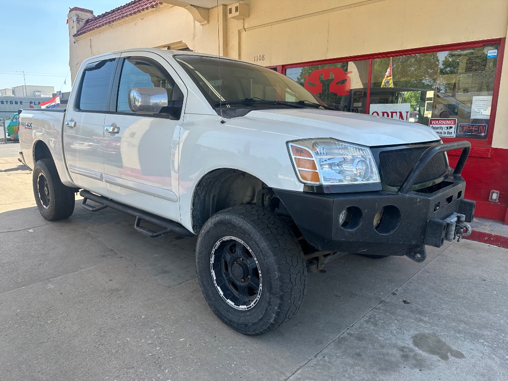 2006 Nissan Titan XE photo