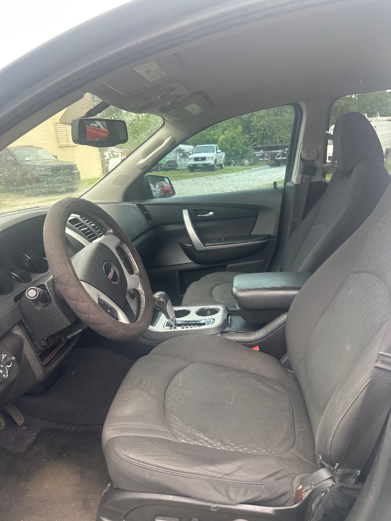 2012 GMC Acadia SLE photo