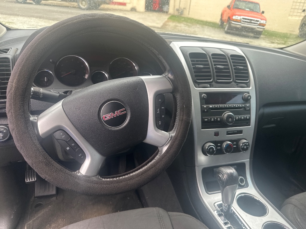 2012 GMC Acadia SLE photo
