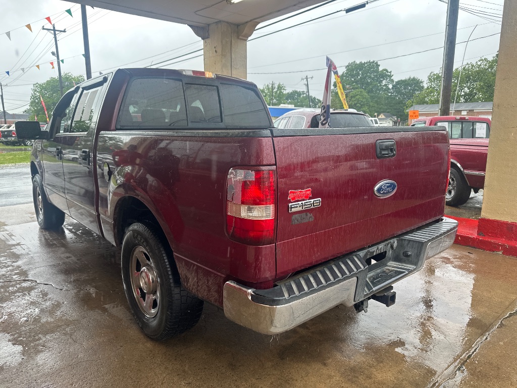 2004 Ford F-150 XLT photo