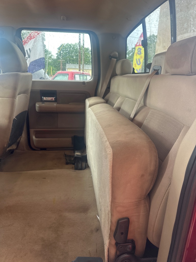 2004 Ford F-150 XLT photo