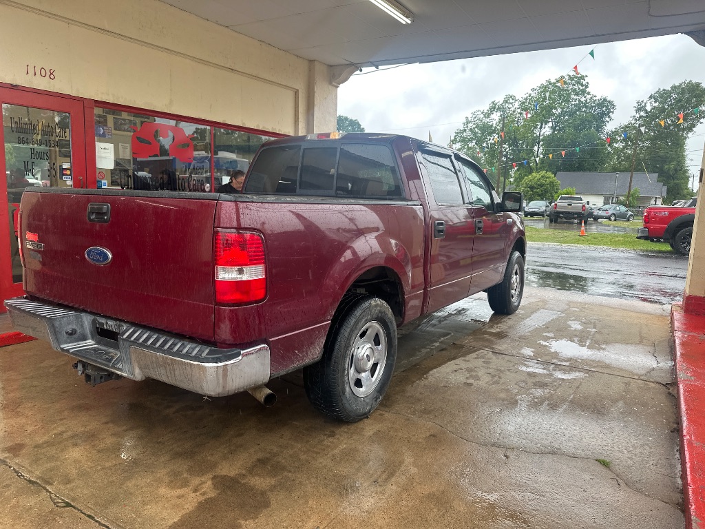 2004 Ford F-150 XLT photo