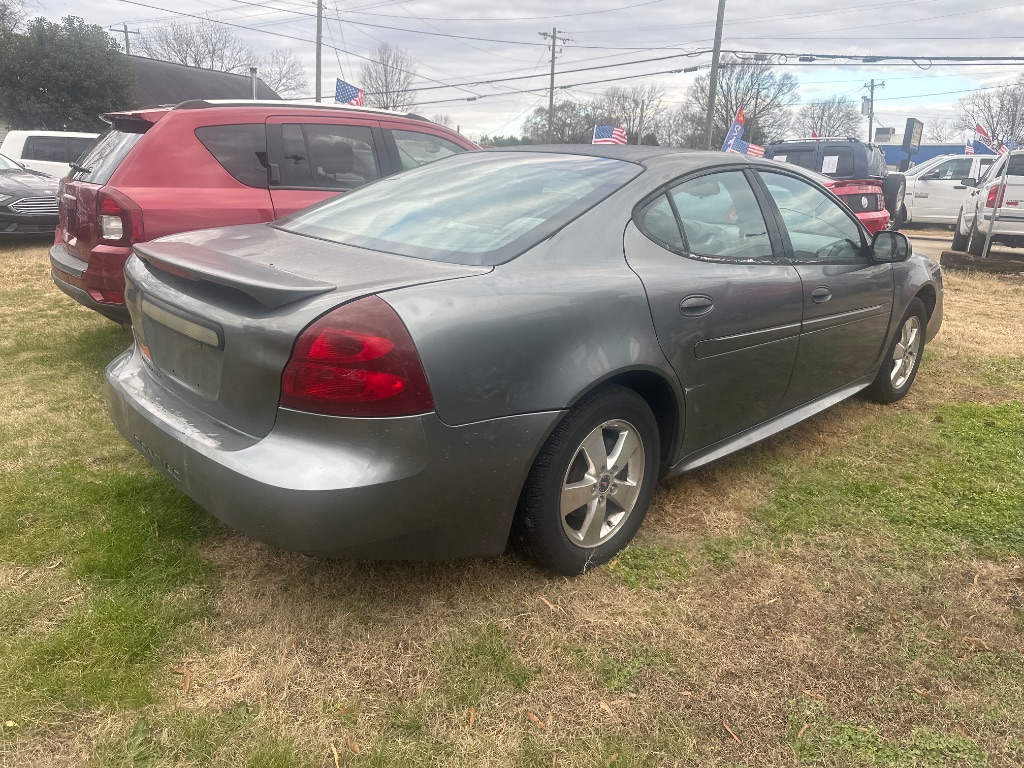 2005 Pontiac Grand Prix - $2,800