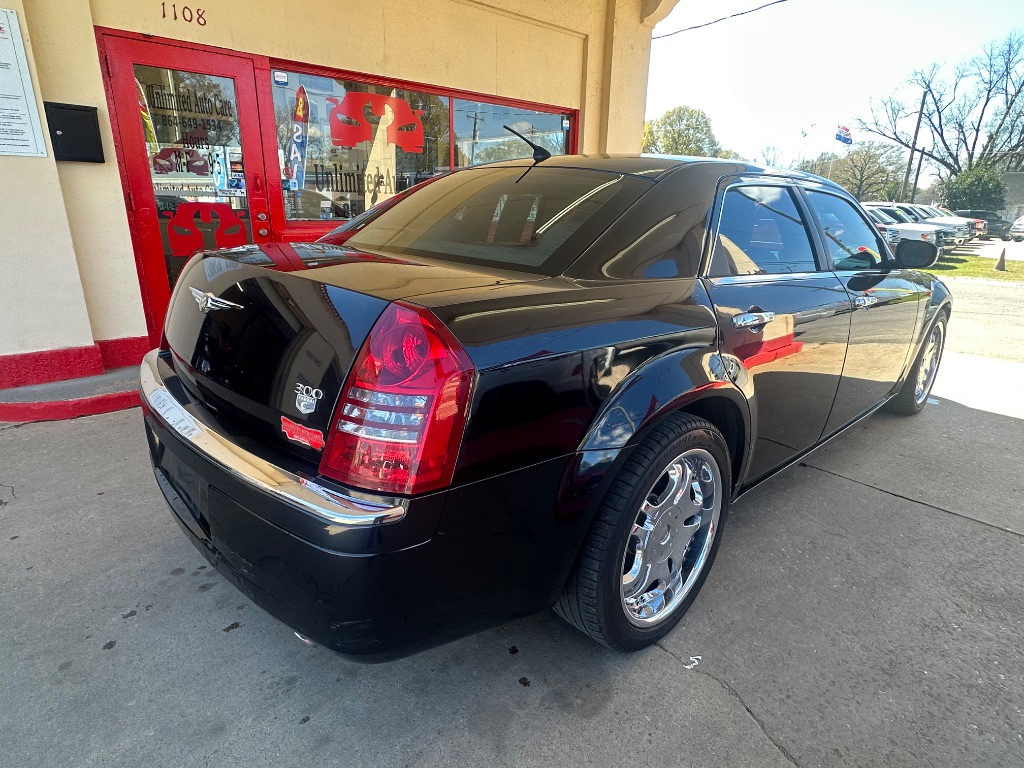 2006 Chrysler 300 - $6,000