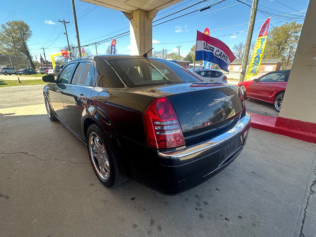 2006 Chrysler 300 - $6,000