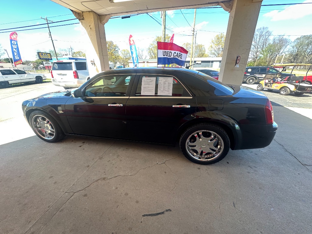 2006 Chrysler 300 - $6,000