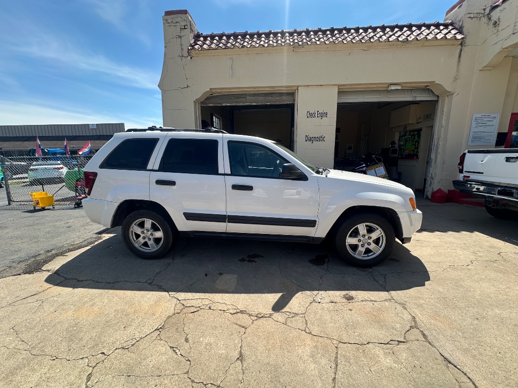 2005 Jeep Cherokee - $3,500
