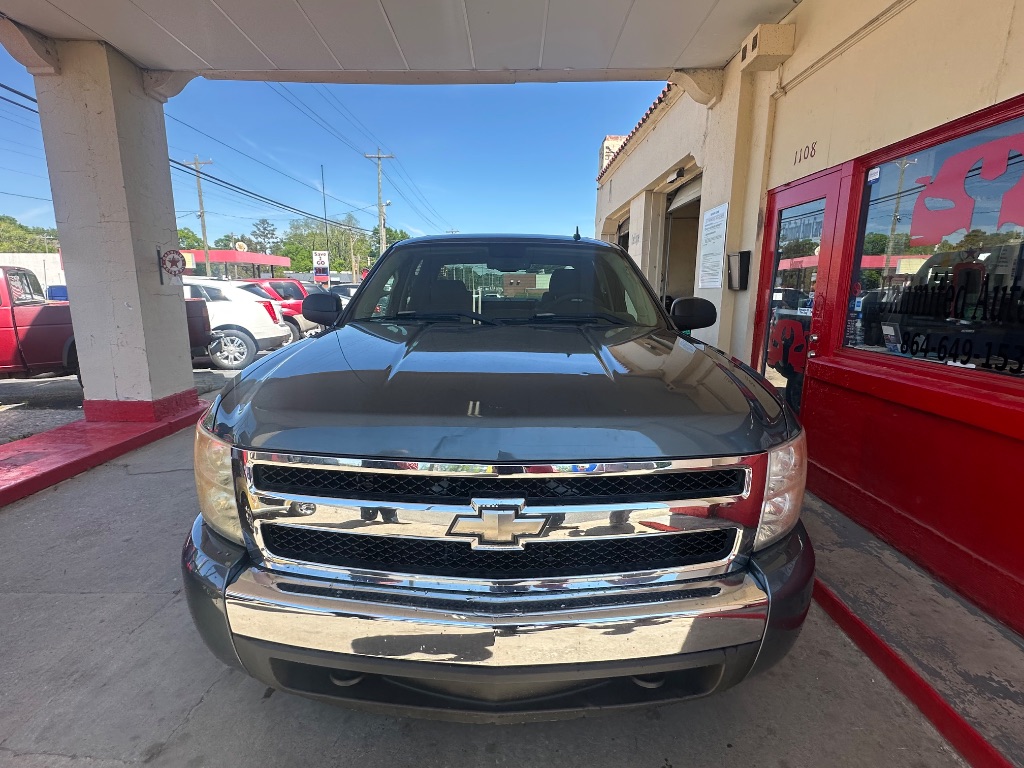 2008 Chevrolet Silverado - $9,800