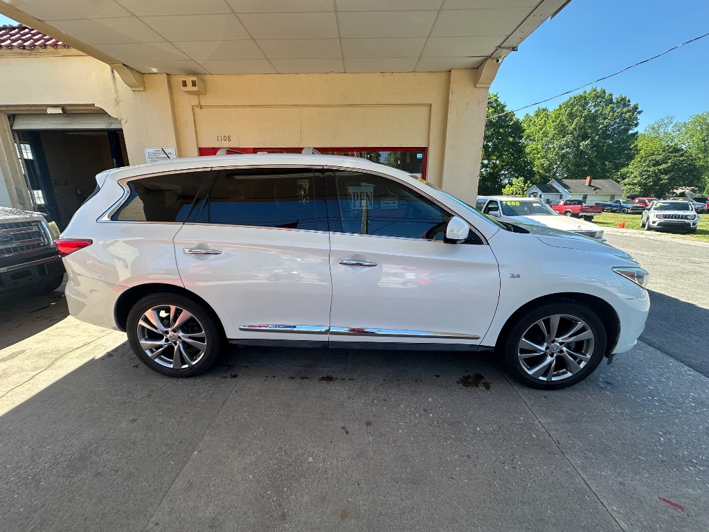 2015 INFINITI QX60 - $8,500