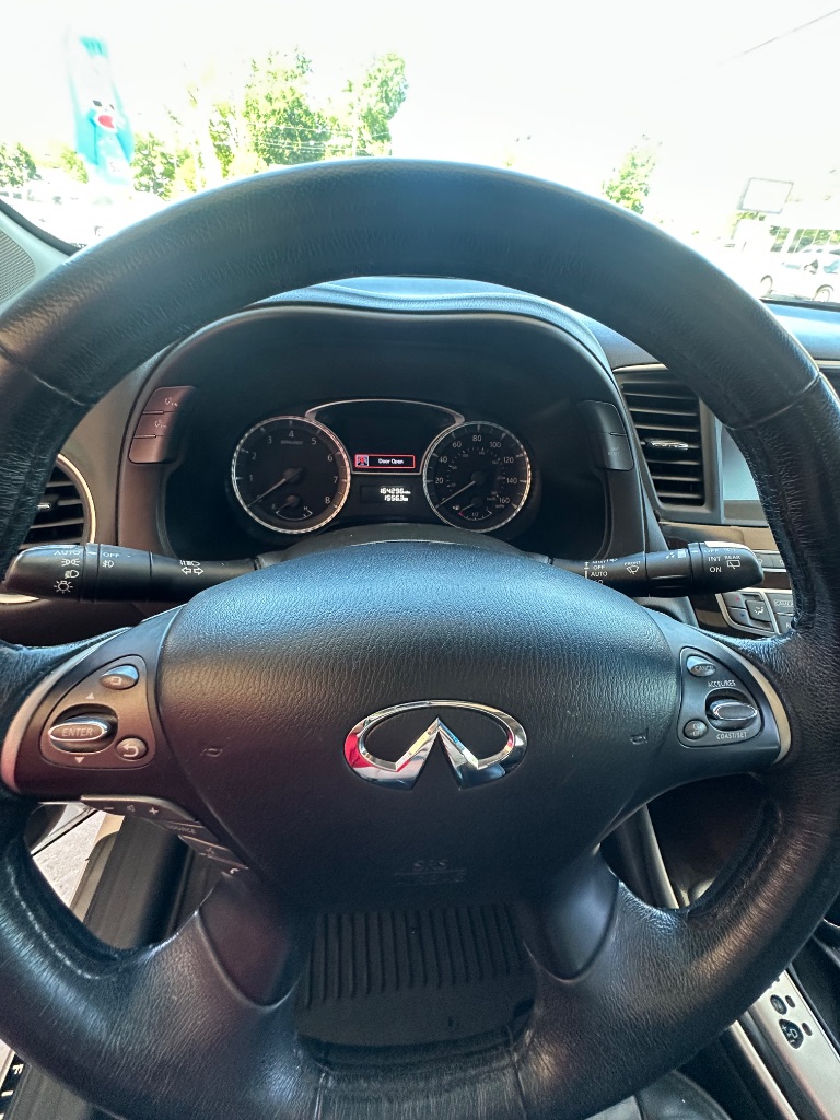 2015 INFINITI QX60 - $8,500