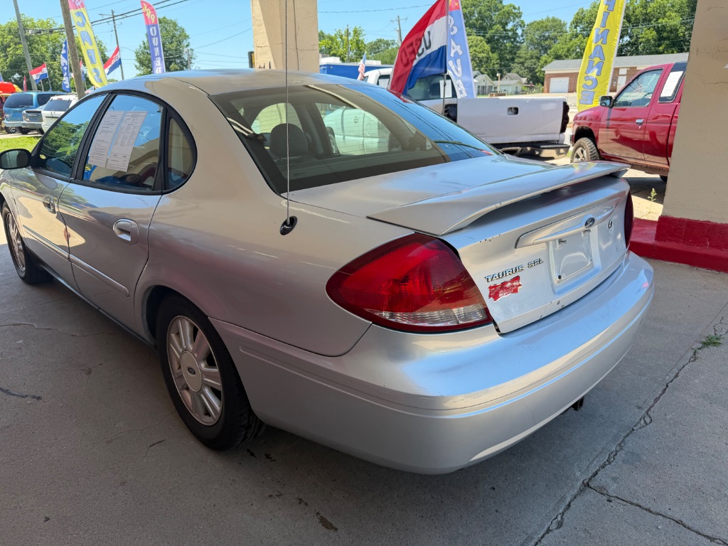 2004 Ford Taurus - $3,000