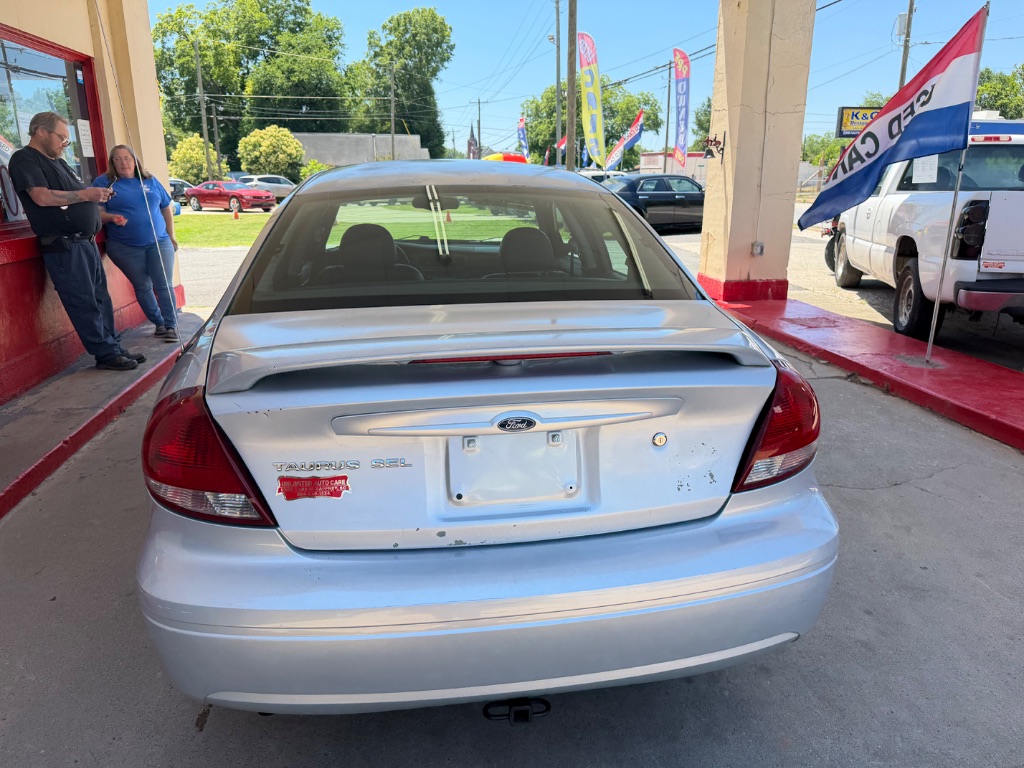 2004 Ford Taurus - $3,000
