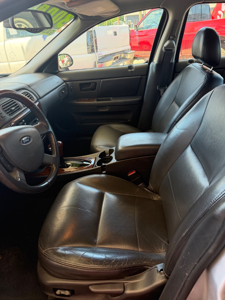 2004 Ford Taurus - $3,000