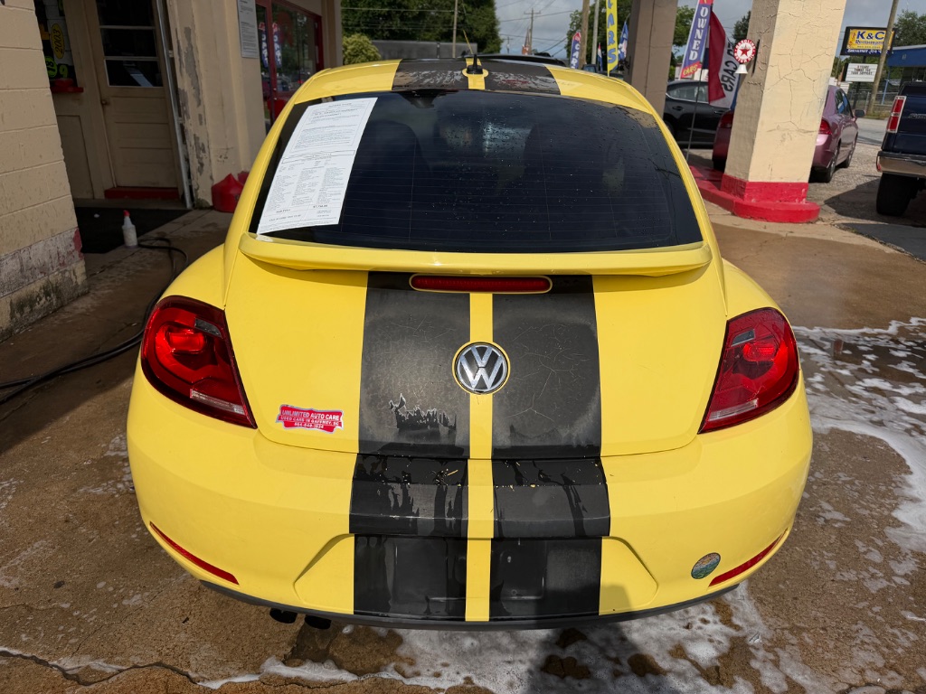 2012 Volkswagen Beetle - $7,750