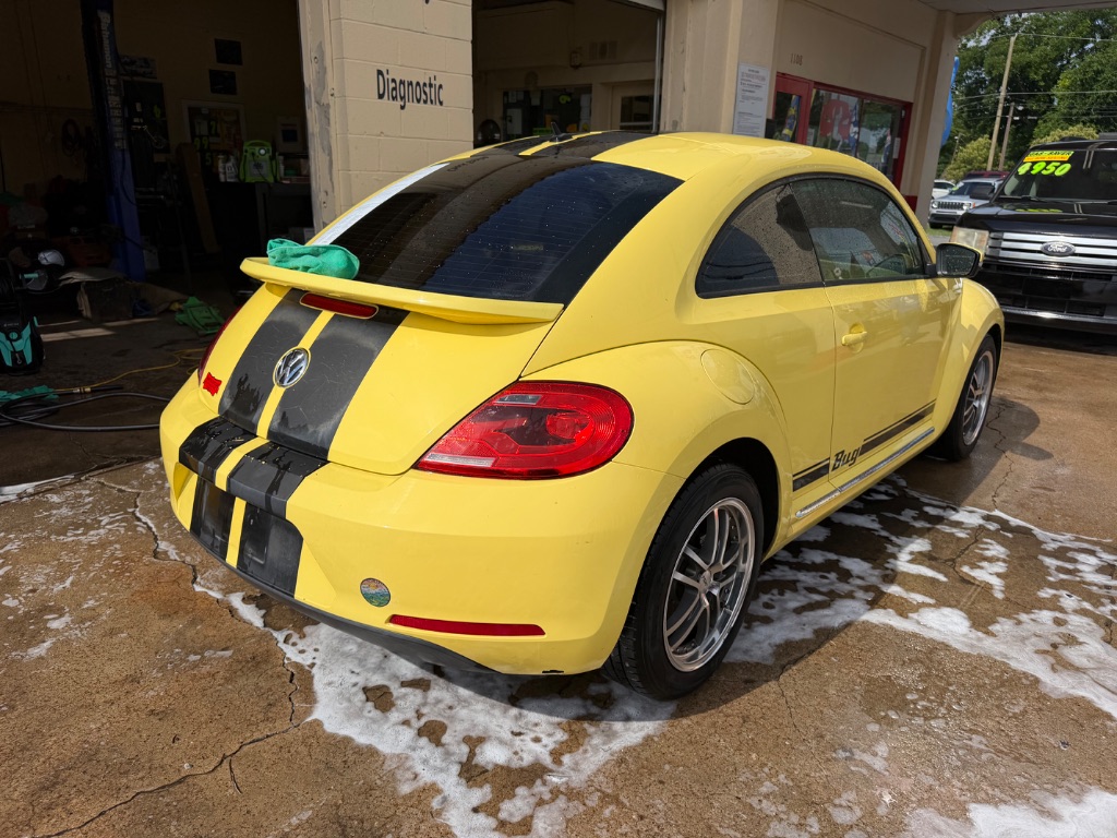 2012 Volkswagen Beetle - $7,750
