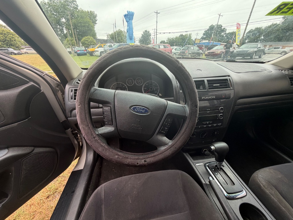 2009 Ford Fusion - $3,500