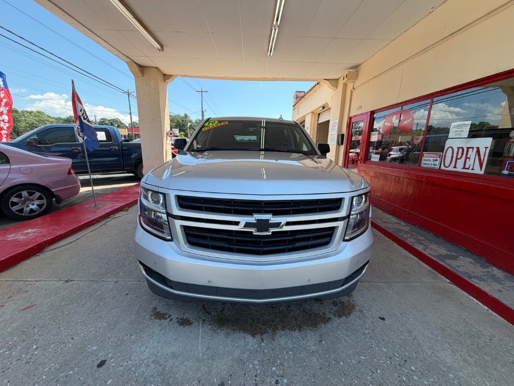 2019 Chevrolet Suburban - $13,995
