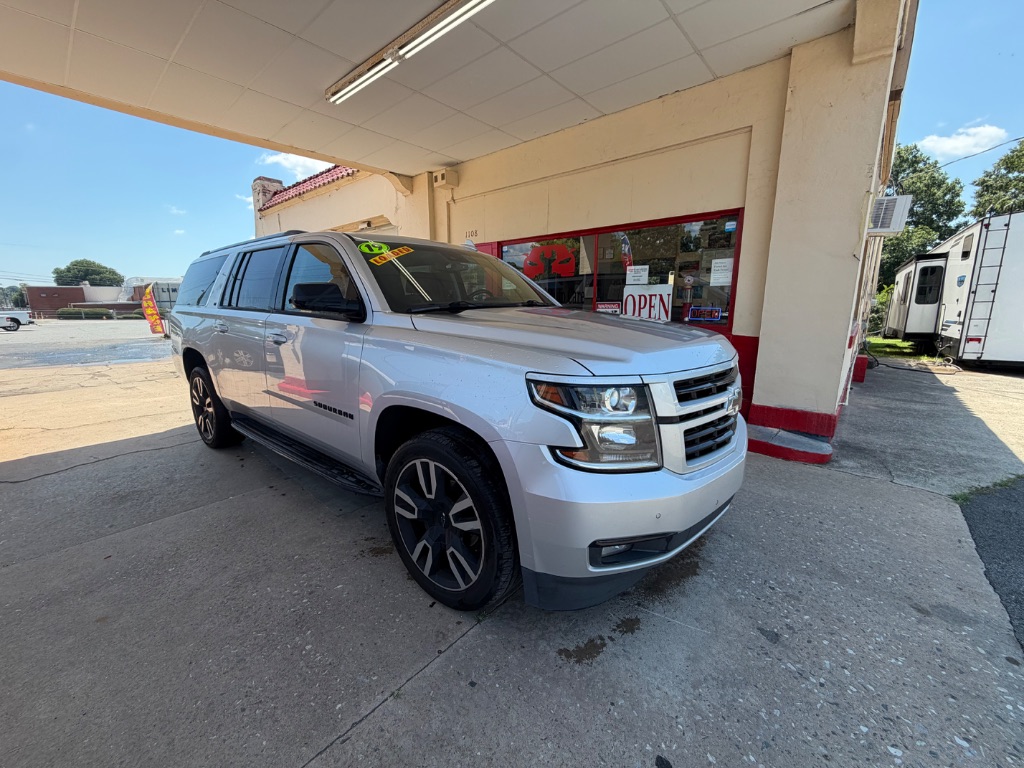 2019 Chevrolet Suburban - $13,995