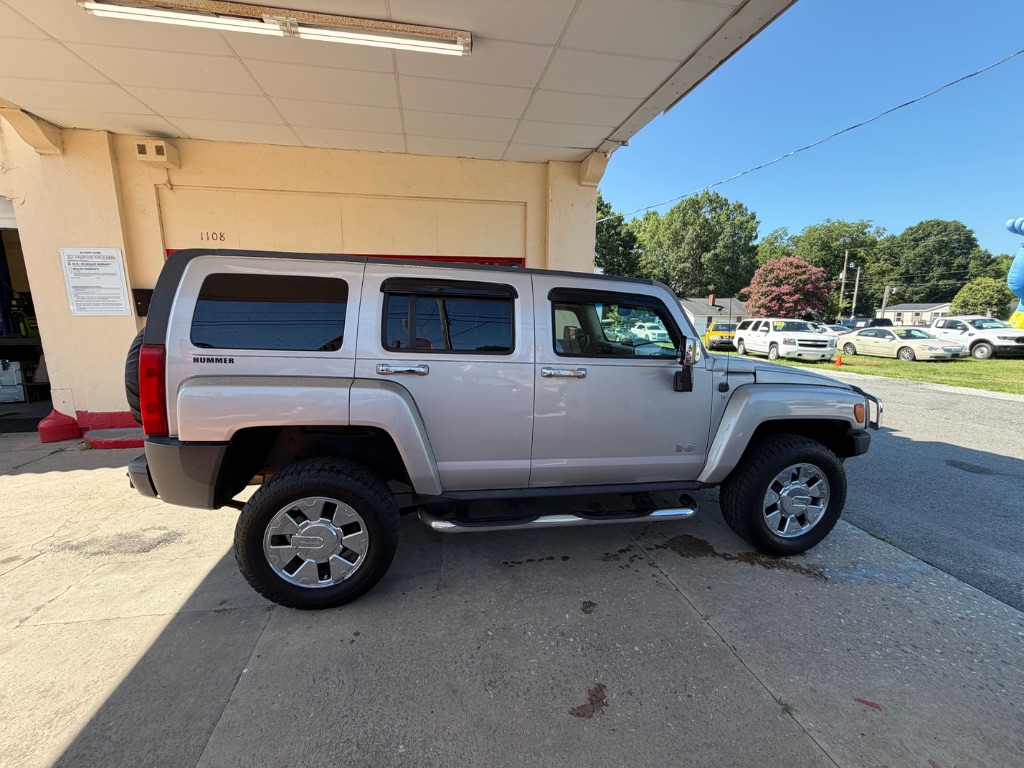 2009 HUMMER H3 - $9,800