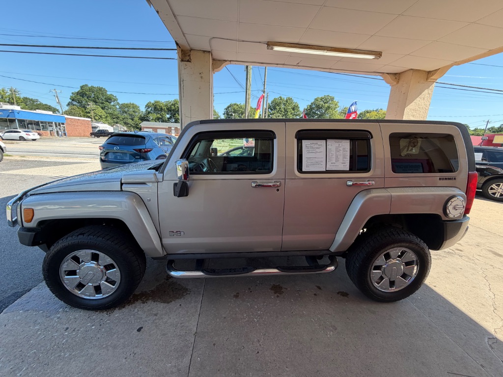 2009 HUMMER H3 - $9,800