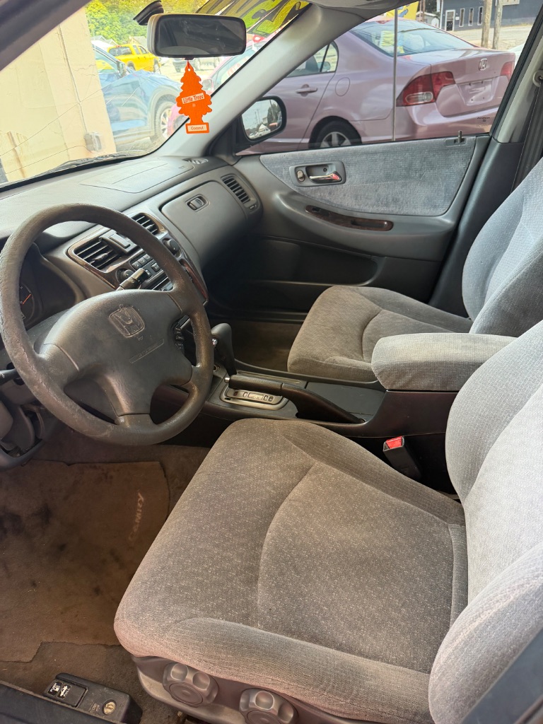 2001 Honda Accord - $2,500