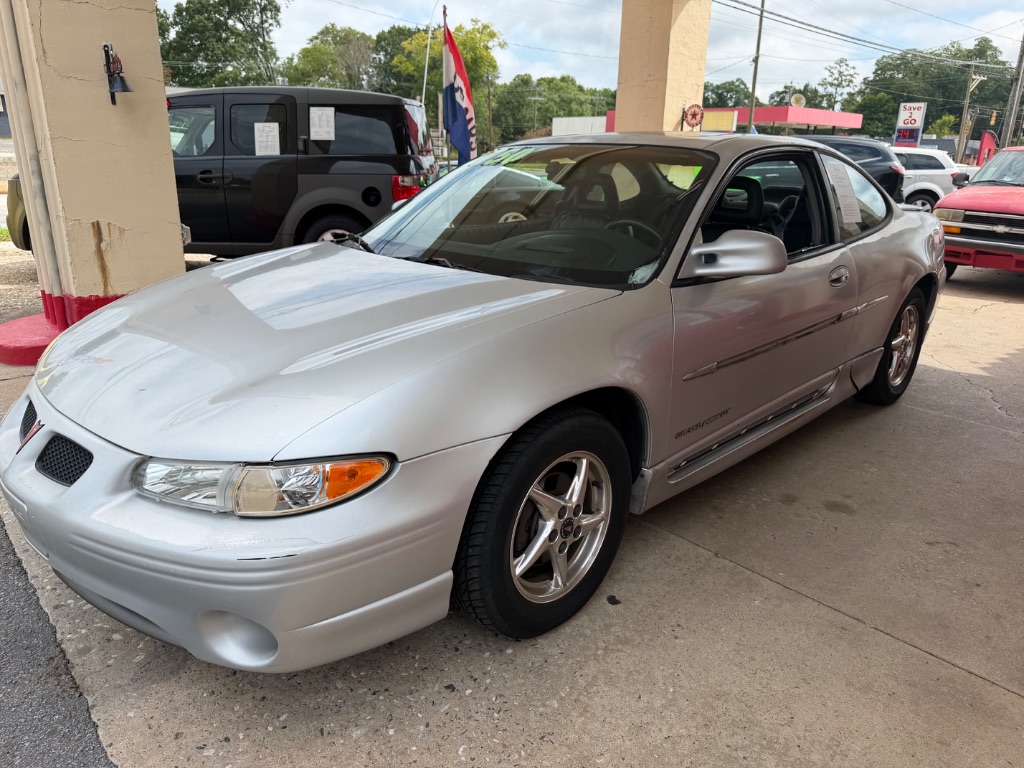 2002 Pontiac Grand Prix - $2,750