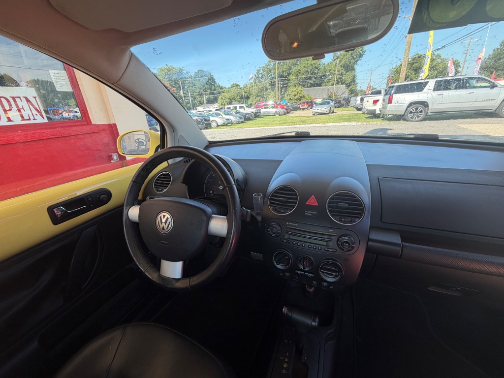 2009 Volkswagen Beetle - $5,000