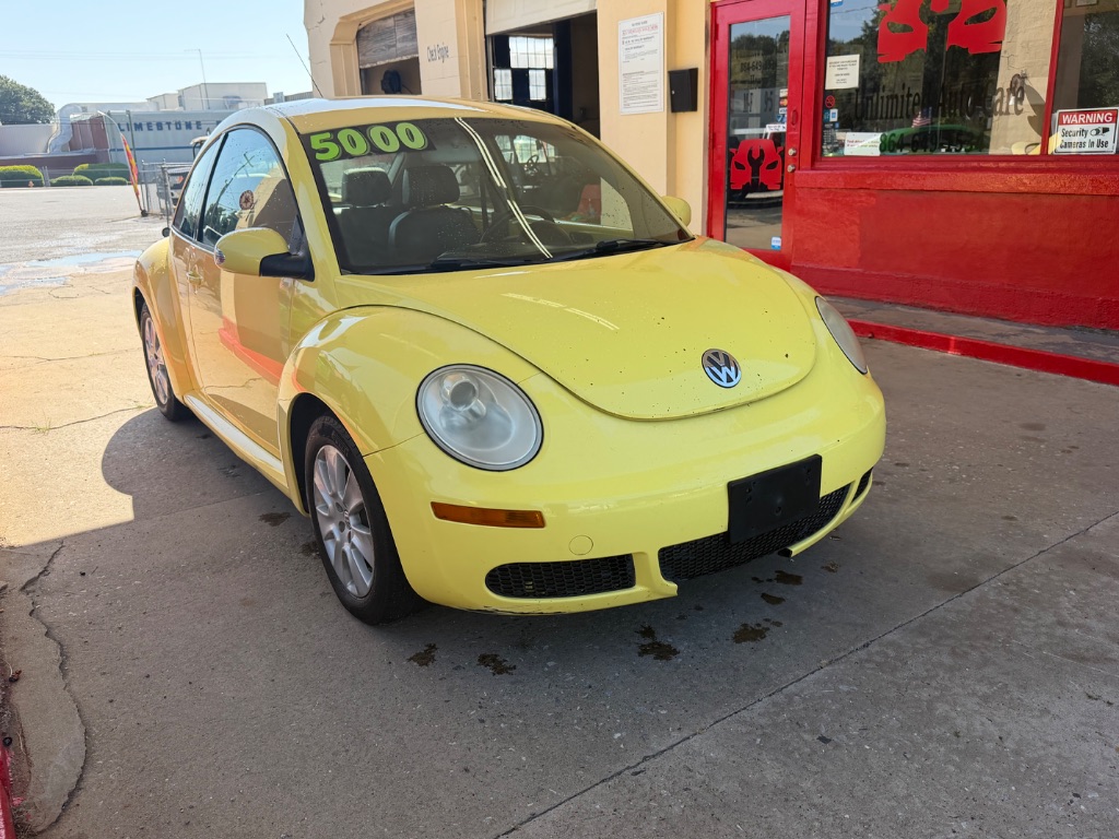 2009 Volkswagen Beetle - $5,000