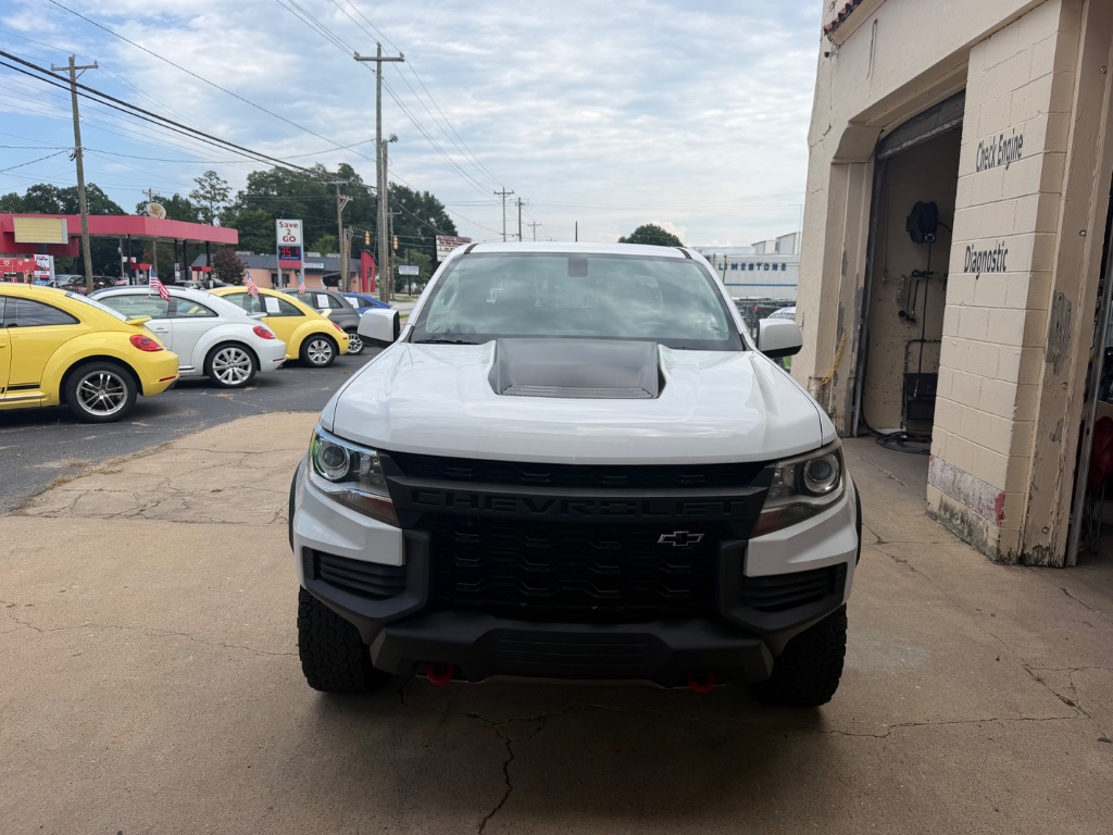 2022 Chevrolet Colorado - $31,995