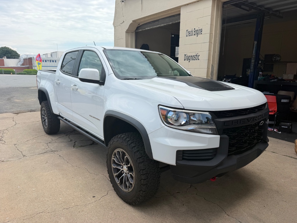 2022 Chevrolet Colorado - $31,995