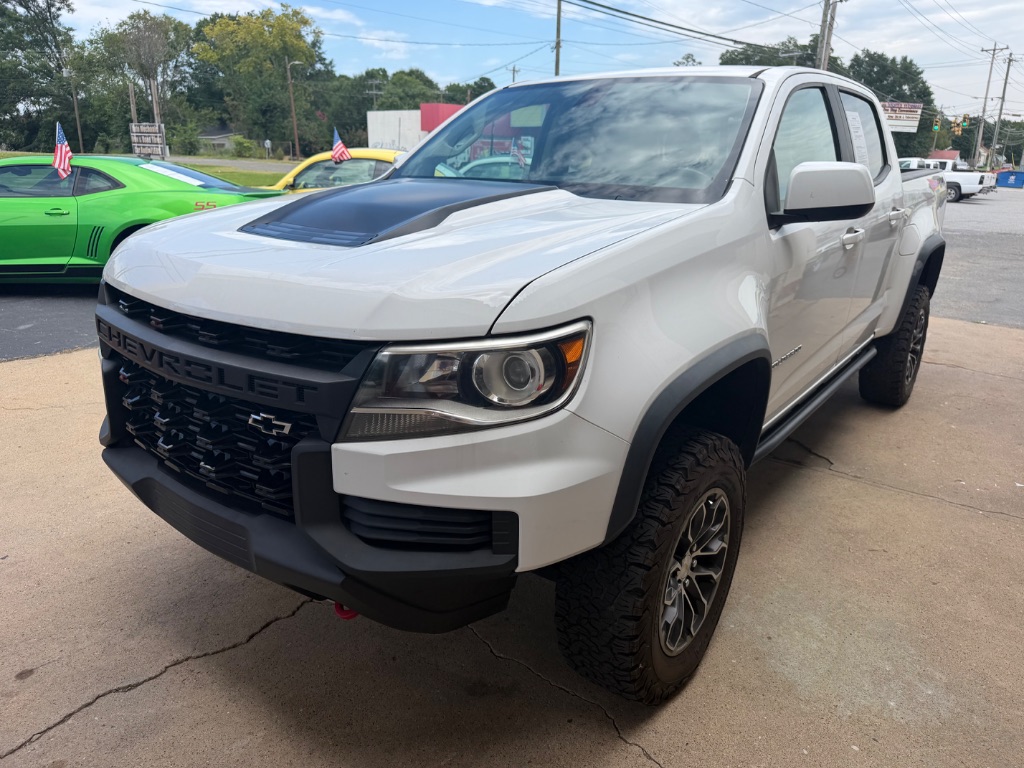 2022 Chevrolet Colorado - $31,995
