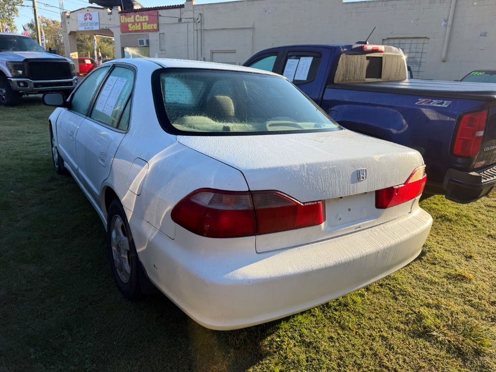 2000 Honda Accord - $2,000