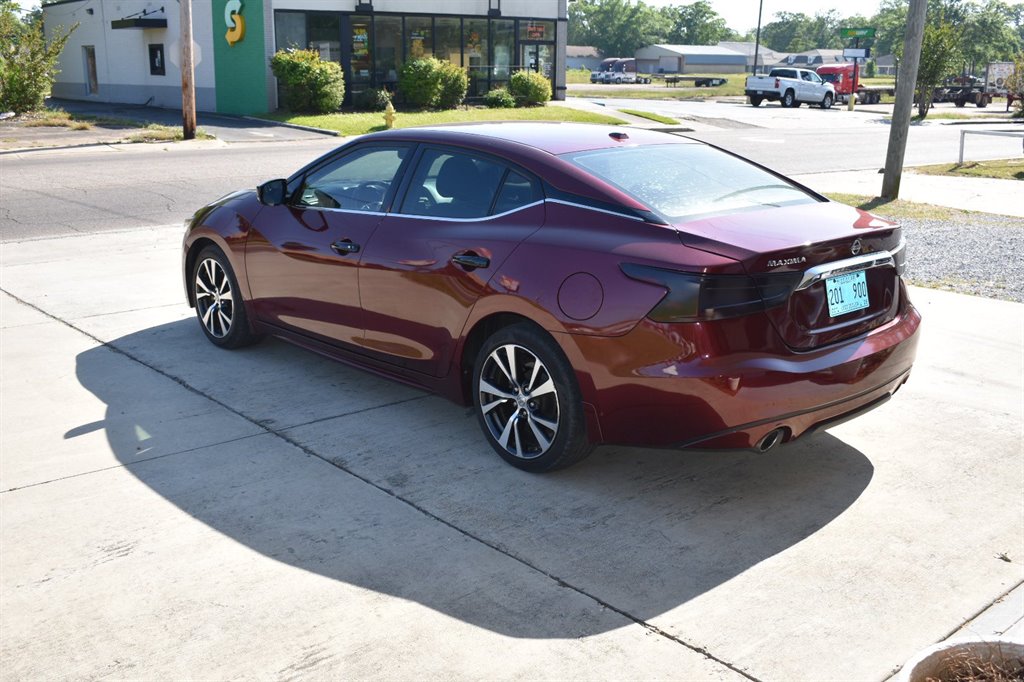2016 Nissan Maxima S photo