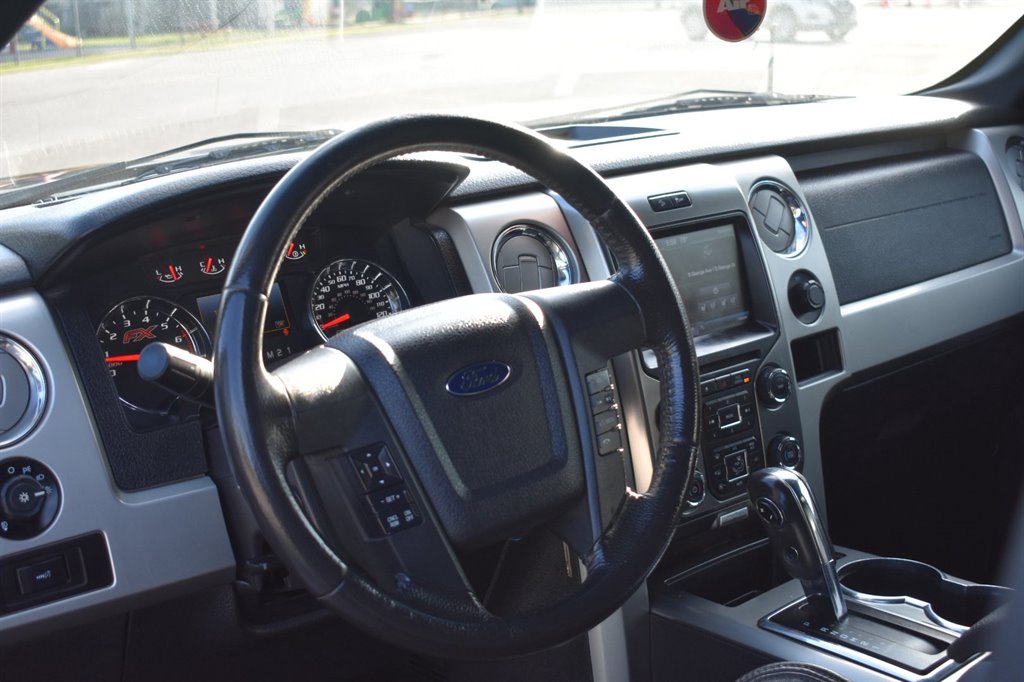 2014 Ford F-150 FX4 photo