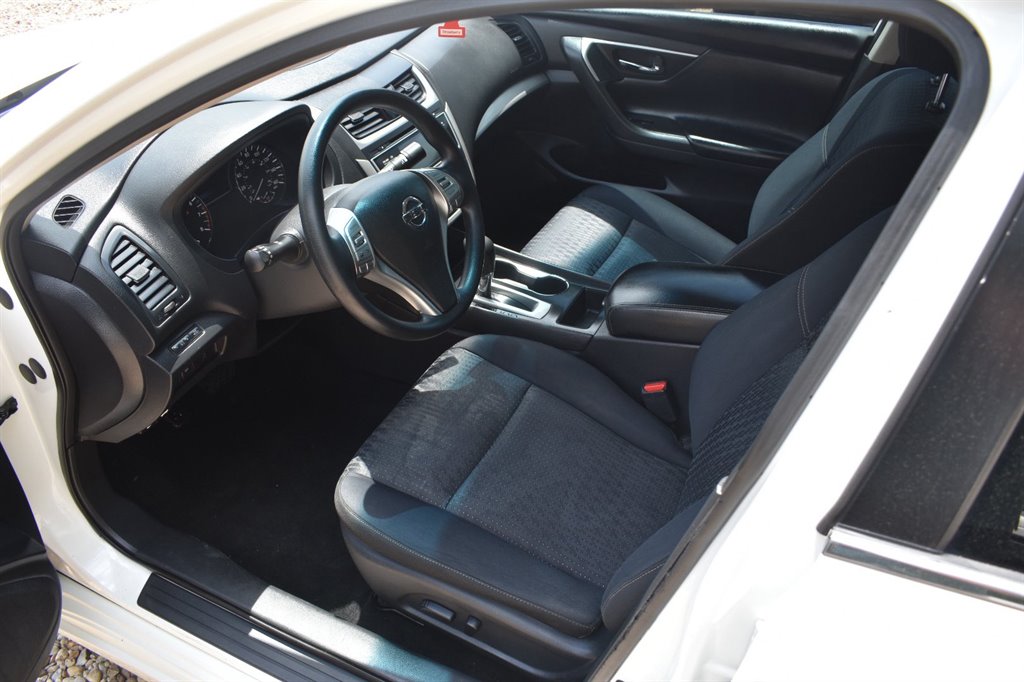 2017 Nissan Altima S photo