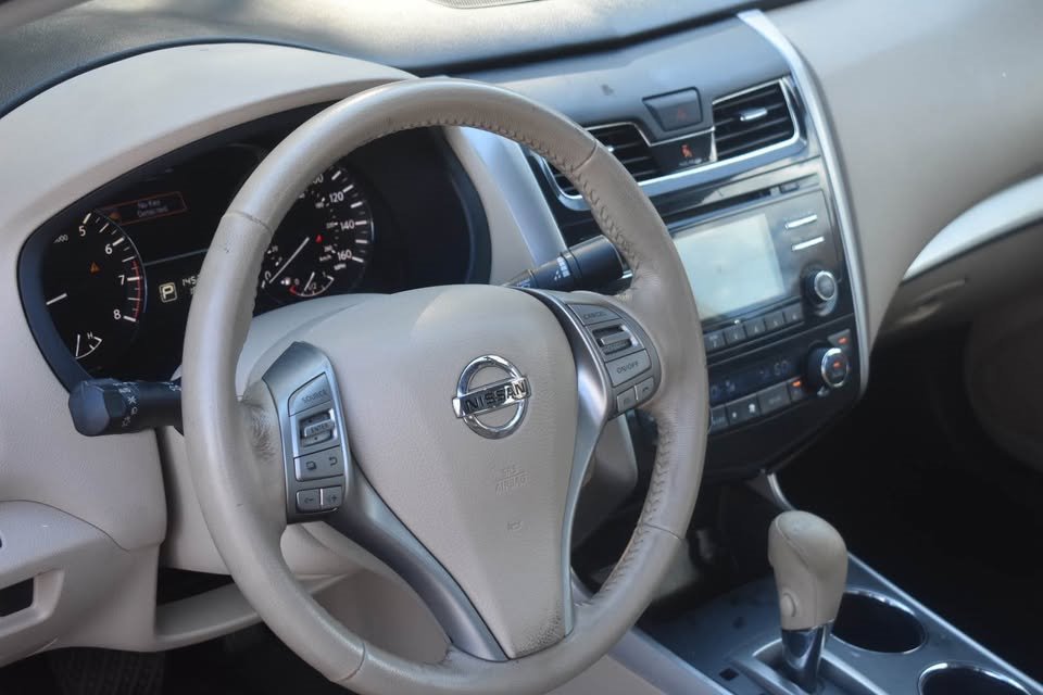 2015 Nissan Altima - $12,000