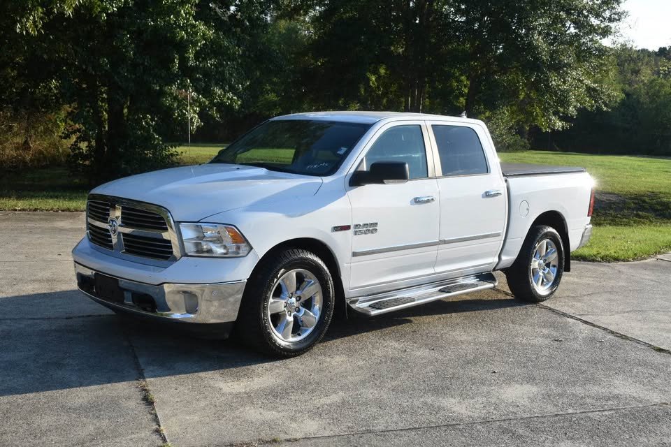 2015 Ram 1500 - $17,000