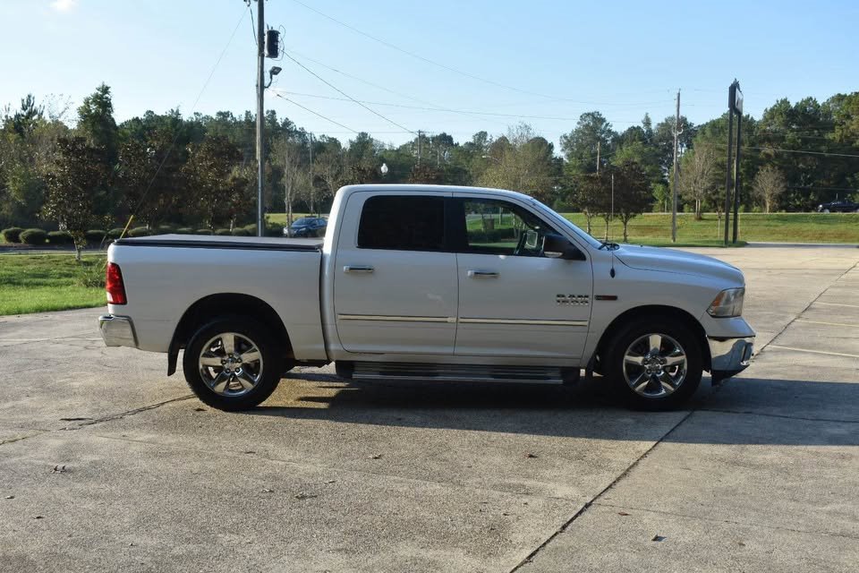 2015 Ram 1500 - $17,000